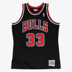 Men's Chicago Bulls Scottie Pippen Mitchell & Ness Black 1997-98 Hardwood Classics Swingman Jersey